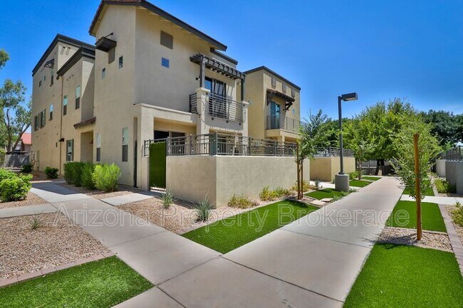 Building Photo - 300 N Gila Springs Blvd