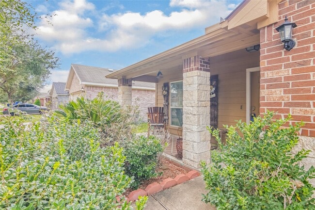 Foto del edificio - 6446 Capridge Dr