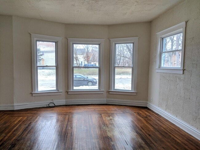 Building Photo - 1331 Andrews St