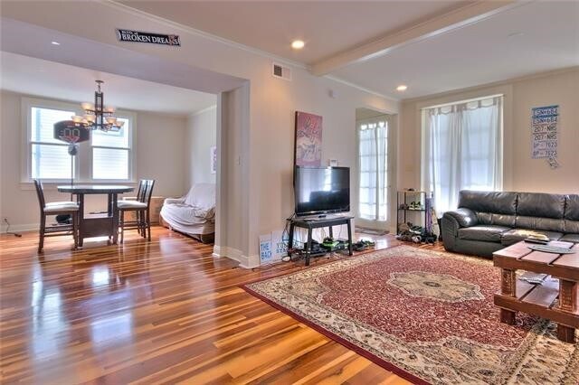 Foto del edificio - 3121 State Street Dr