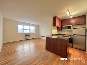 Building Photo - 626 W Wrightwood Ave