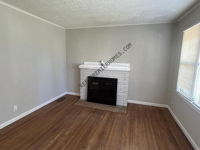Foto del edificio - 1410 E 53rd St