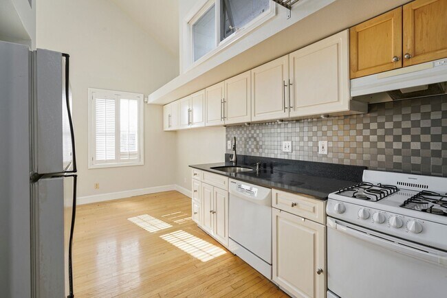 Foto del edificio - Wonderful Berkeley Flat