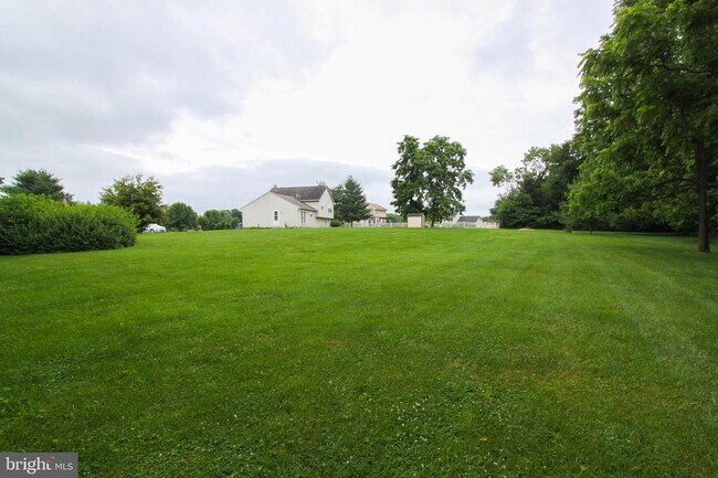 Building Photo - 309 Nansfield Ct