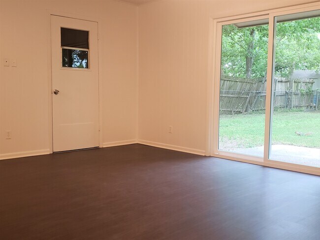 Building Photo - 629 Apollo Dr