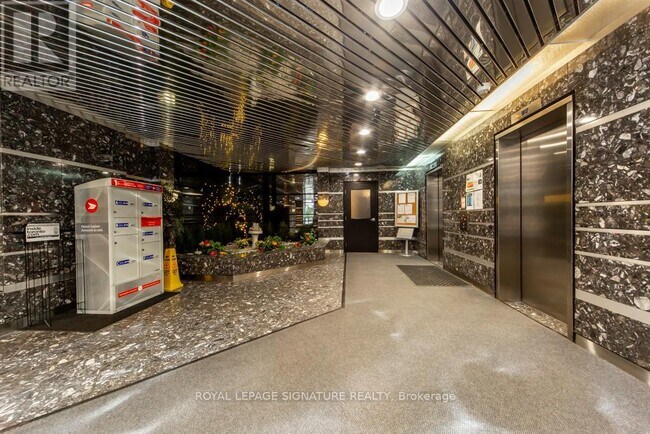 Photo du bâtiment - 4727 Sheppard Ave E