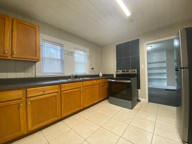 Building Photo - 8261 US-78