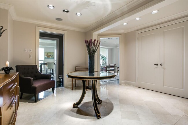 Foto del edificio - 3401 Lee Pkwy