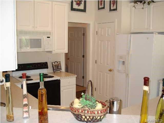 Building Photo - 9112 Hanston Pl