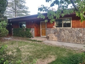 Building Photo - 264 Andanada St