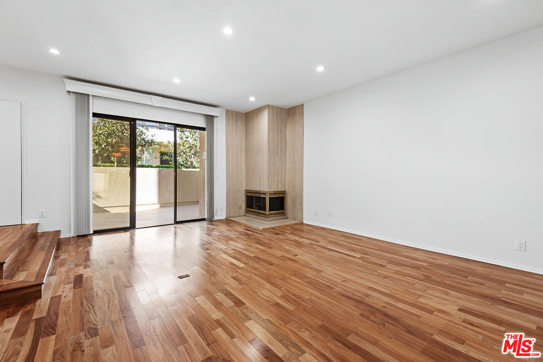 Foto principal - 2471 Century Hill
