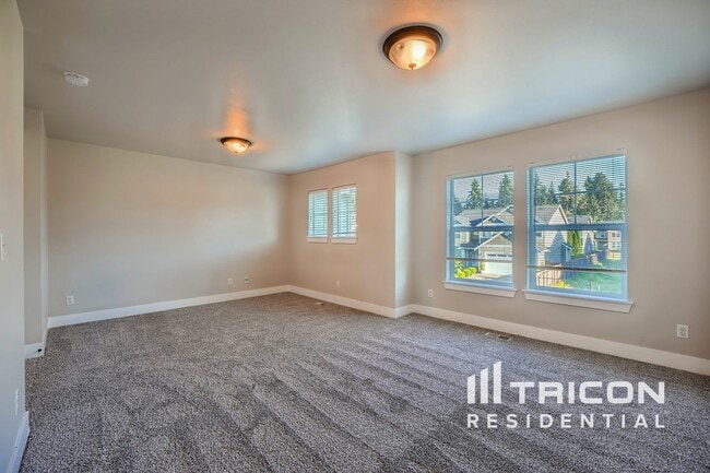Foto del edificio - 4621 204th St Ct E