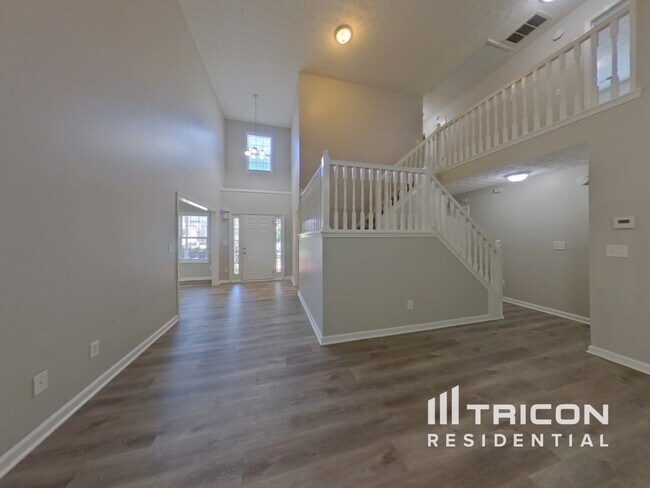 Building Photo - 7485 Ferrara Dr