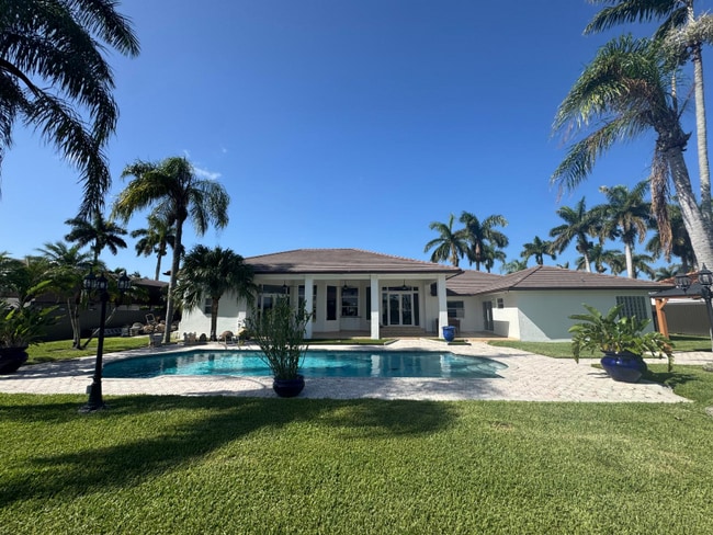 Building Photo - 10840 SW 139th Rd