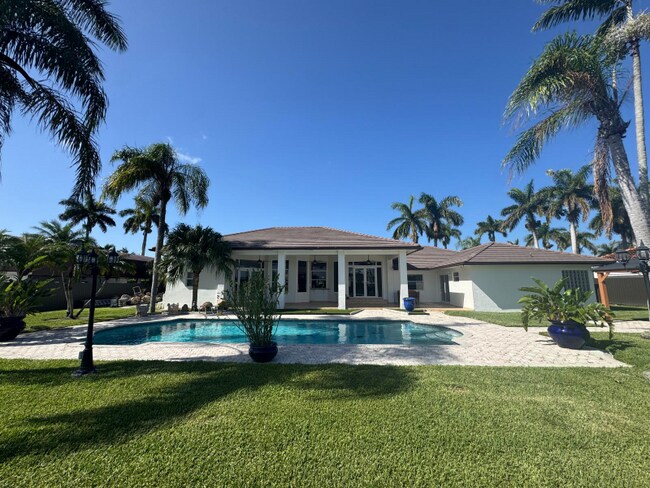 Foto del edificio - 10840 SW 139th Rd