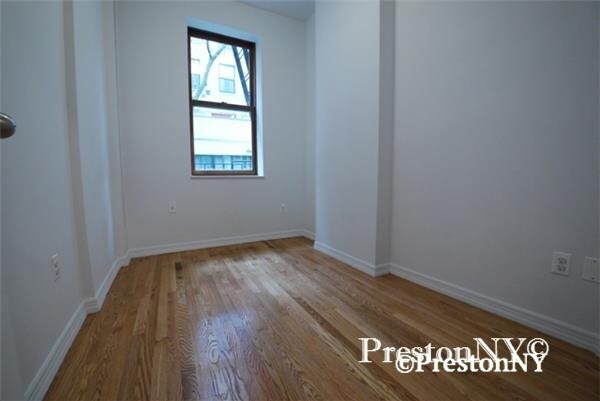 Building Photo - 134 W 15th St