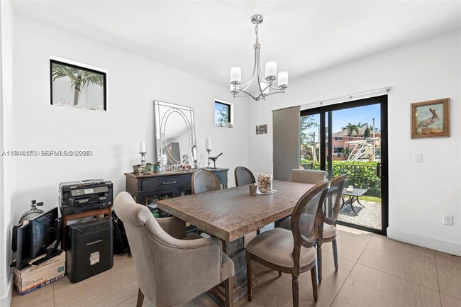 Building Photo - 4518 E Aqua Bella Ln