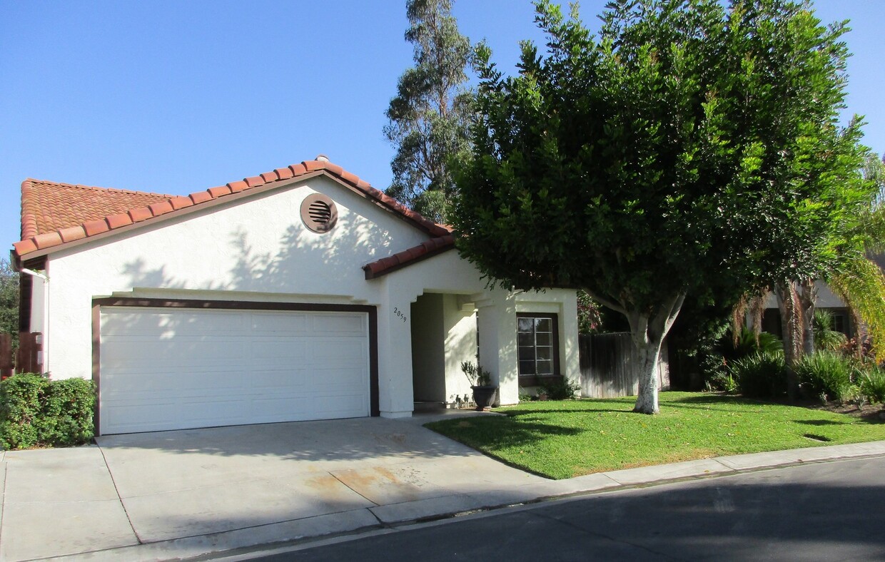 Primary Photo - Oceanside - Sandlewood Community - 3 Bedro...