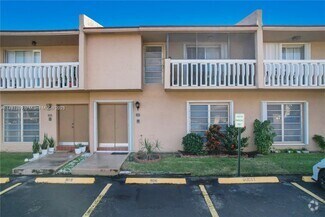 Building Photo - 17190 SW 94th Ave