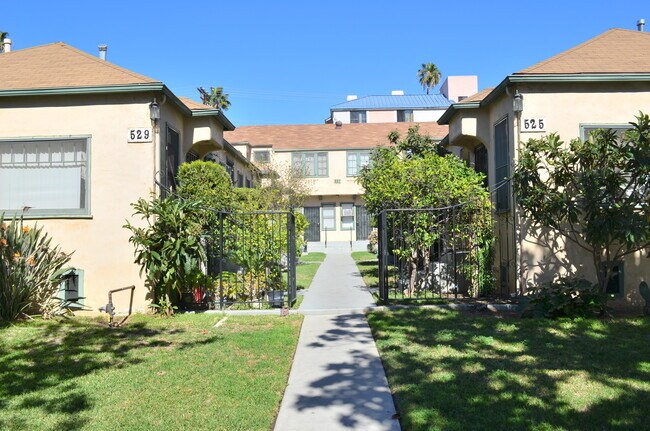 Foto del edificio - 527 W Stocker St