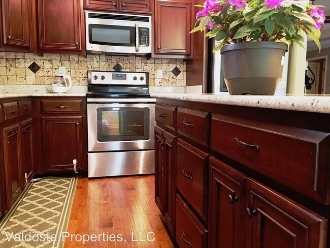 Foto del edificio - 3 br, 2 bath House - 4049 Nelson Hill