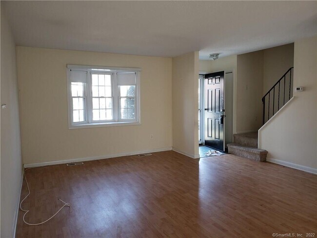 Building Photo - 13 Salem Walk