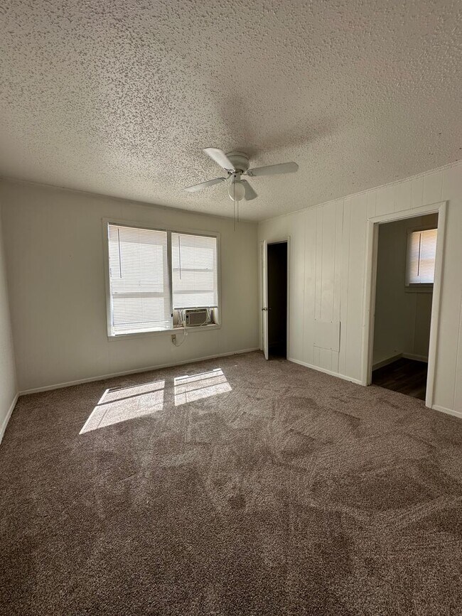 Foto del edificio - 1 bedroom
