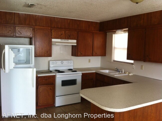 Foto del edificio - 4 br, 2 bath House - 1801 Gaynor Dr.