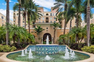 Building Photo - 520 SE 5 Ave