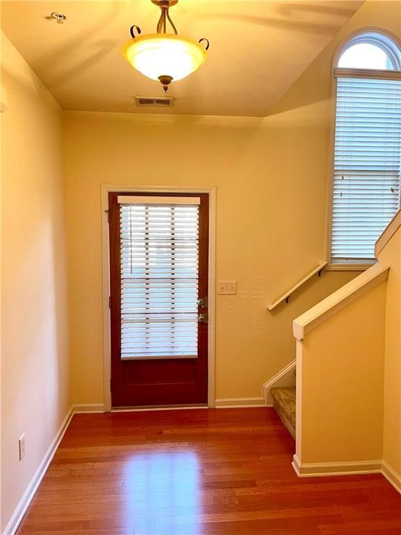 Foto del edificio - 981 Brownstone Ln SW