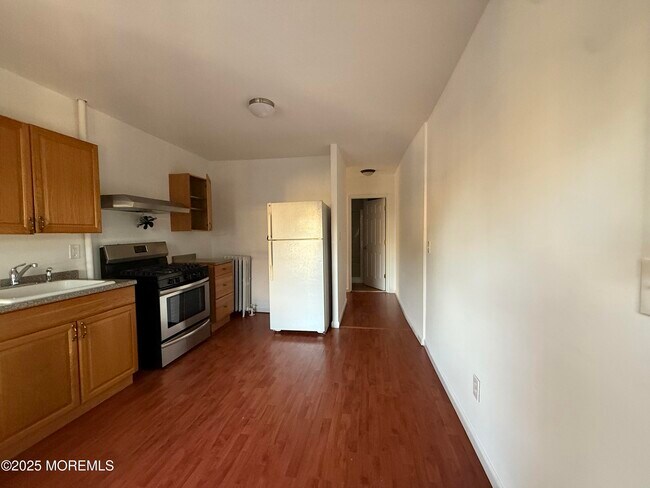 Foto del edificio - 604 Irving Pl