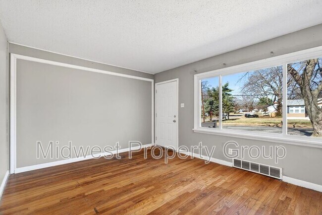 Building Photo - 8280 Frost Ave