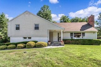 Building Photo - 25 Tamarack Way