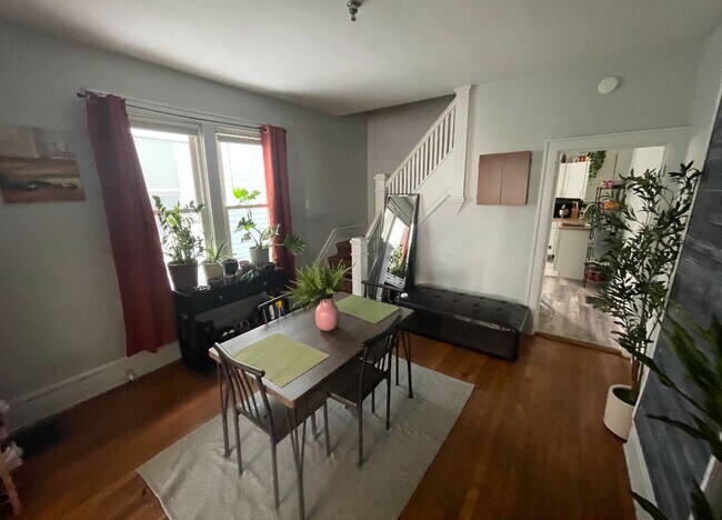 Foto del edificio - 119-121 W Patterson Ave