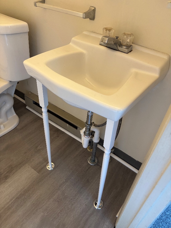 Building Photo - 857 Cherry St