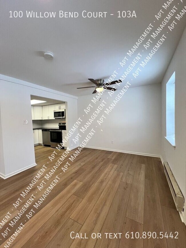 Foto del edificio - 100 Willow Bnd Ct