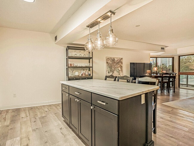 Foto del edificio - 400 20th Ave N