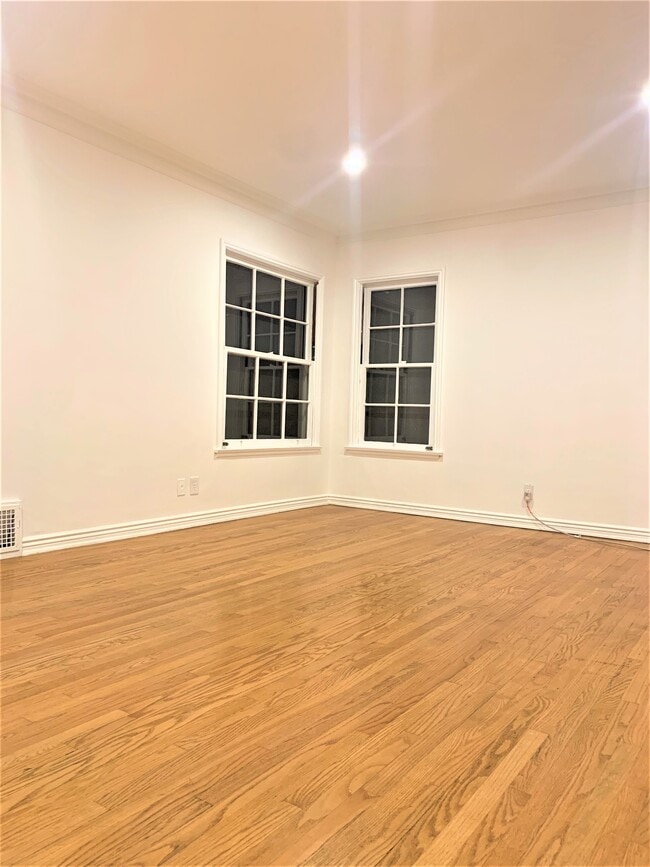 Building Photo - 136 S McCarty Dr
