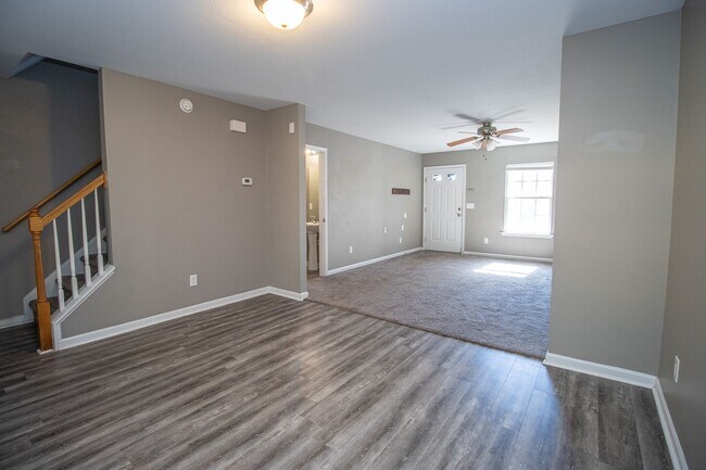 Building Photo - 101 Saskatoon Dr