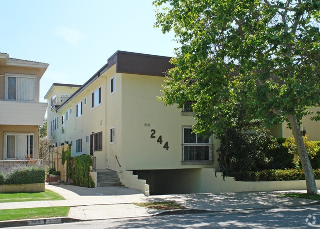 Building Photo - 244 S Rexford Dr