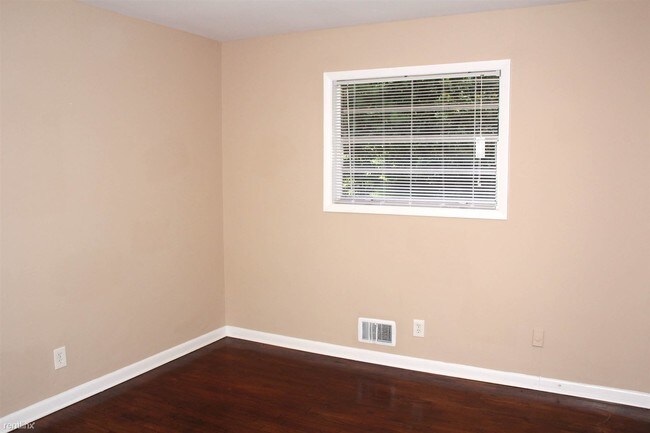 Building Photo - 4 br, 2 bath House - 3355 Wesley Chapel Road