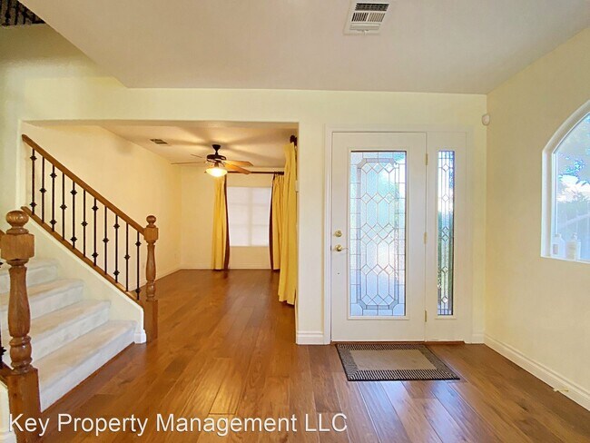Building Photo - 3 br, 2.5 bath House - 10944 Calcedonian St