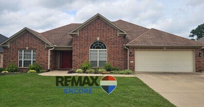 Building Photo - 90 Lakeland Dr