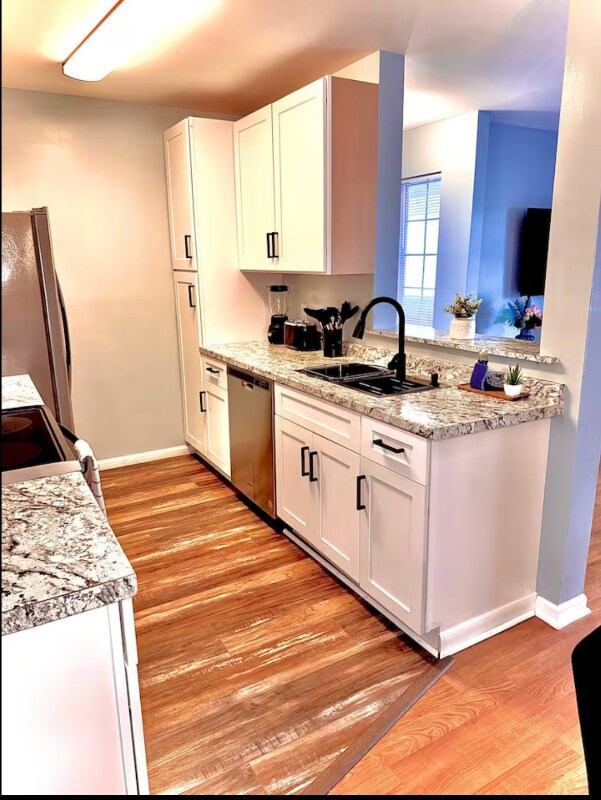 Foto del edificio - 2258 Huntingdon Dr