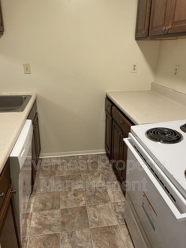 Foto del edificio - 2235 Sedgwick St
