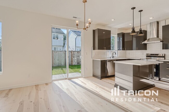 Foto del edificio - 10228 Whitman Ave SW