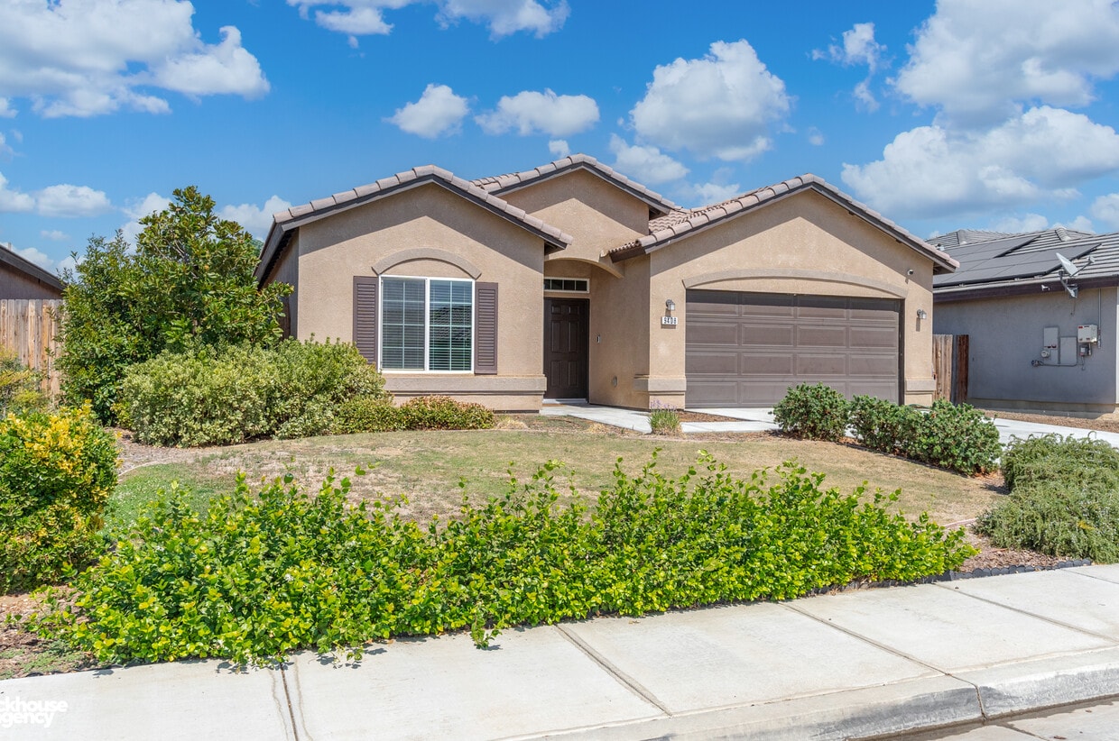 Primary Photo - 9408 Citrus Creek Dr
