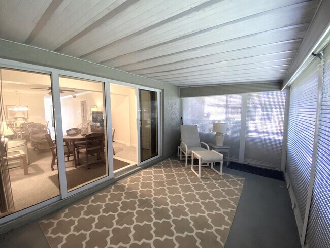 Foto del edificio - 1020 Citrus Way