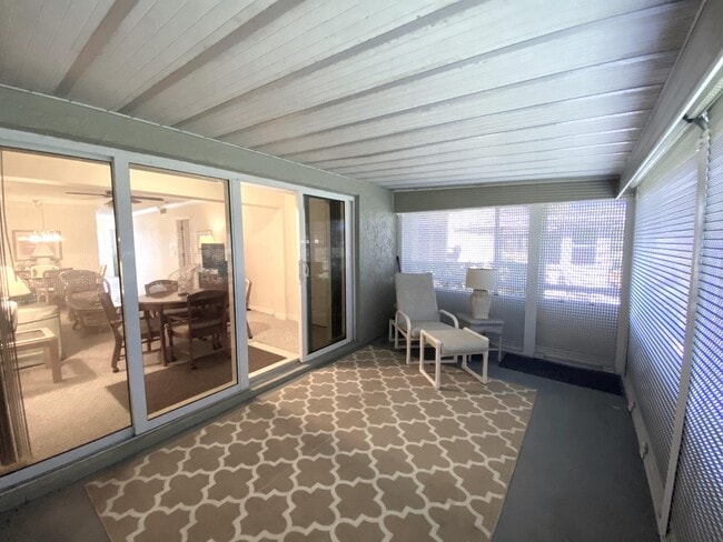 Building Photo - 1020 Citrus Way