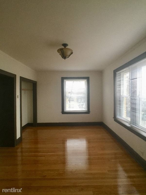 Building Photo - 4143 W Cullom Ave
